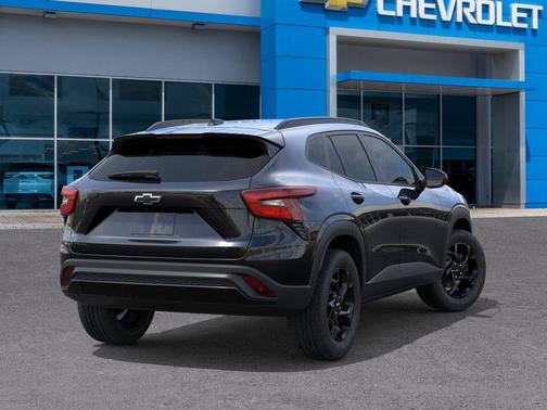 Mosaic Black Metallic 2026 Chevrolet Trax LT