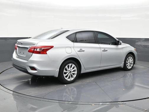 Brilliant Silver Metallic 2019 Nissan Sentra SV