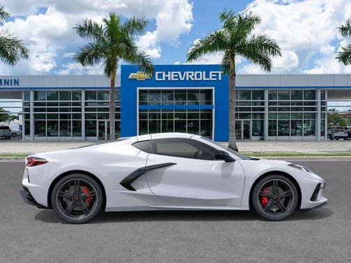 2026 Chevrolet Corvette Stingray w/2LT