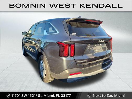 2024 Kia Sorento LX