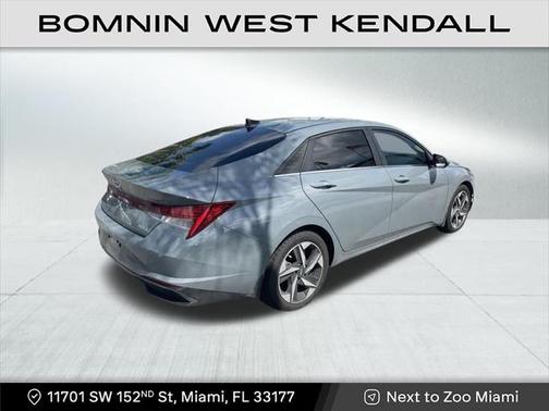 2023 Hyundai ELANTRA Limited