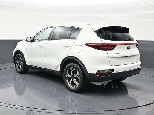 Clear White 2021 Kia Sportage LX
