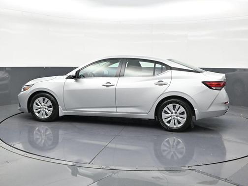 Brilliant Silver Metallic 2023 Nissan Sentra S