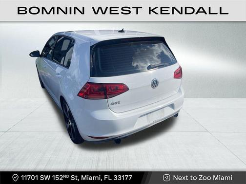 2015 Volkswagen Golf GTI 2.0T SE 4-Door