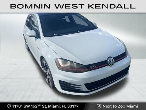 2015 Volkswagen Golf GTI 2.0T SE 4-Door