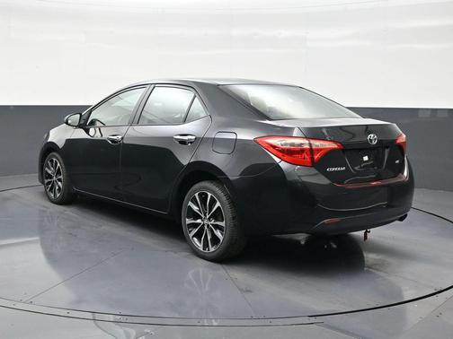 Black Sand Pearl 2018 Toyota Corolla LE