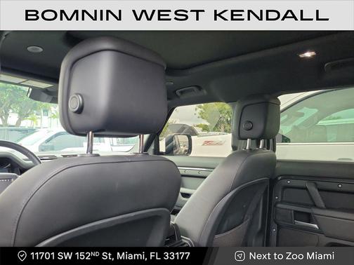 2025 Land Rover Defender 110 P400 X-Dynamic SE