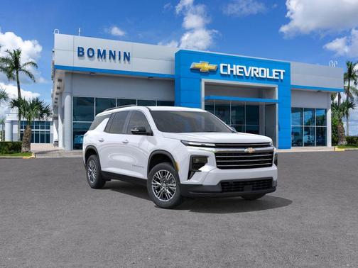 Summit White 2026 Chevrolet Traverse LT