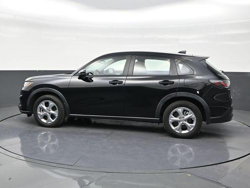 Crystal Black Pearl 2023 Honda HR-V LX