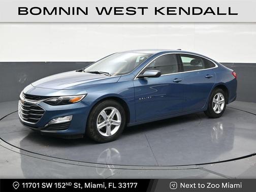 Lakeshore Blue Metallic 2024 Chevrolet Malibu FWD 1LT