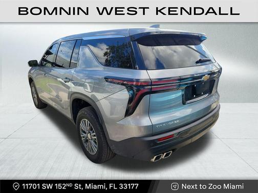 2024 Chevrolet Traverse LS