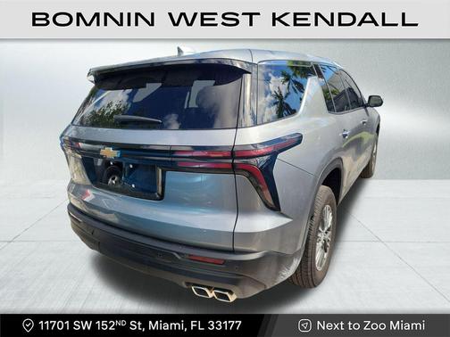 2024 Chevrolet Traverse LS