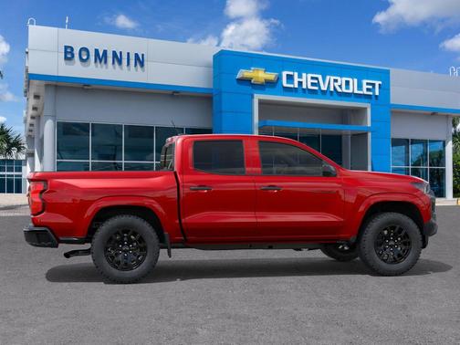 Radiant Red Tintcoat 2026 Chevrolet Colorado WT