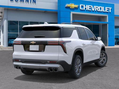 Summit White 2026 Chevrolet Traverse LT