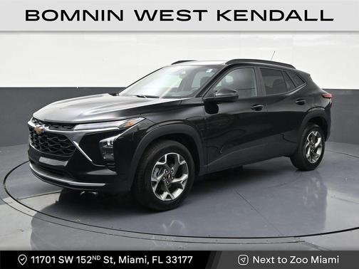 Mosaic Black Metallic 2026 Chevrolet Trax LT