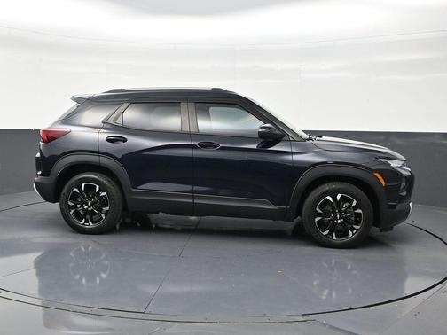 Midnight Blue Metallic 2021 Chevrolet Trailblazer LT
