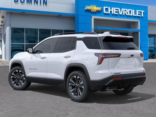 Polar White Tricoat 2026 Chevrolet Equinox FWD RS