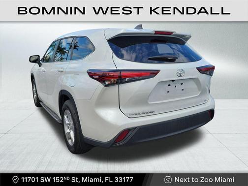 2025 Toyota Highlander LE