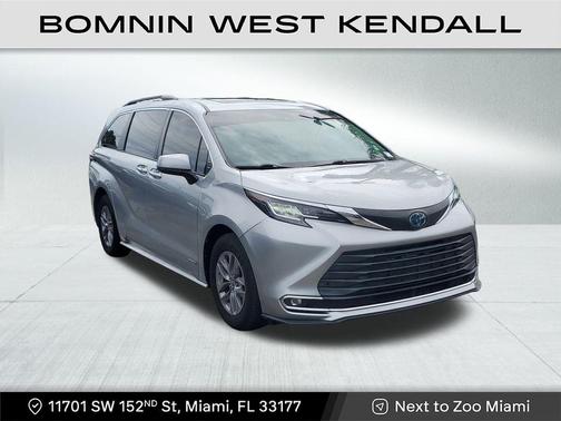 2021 Toyota Sienna XLE 8 Passenger