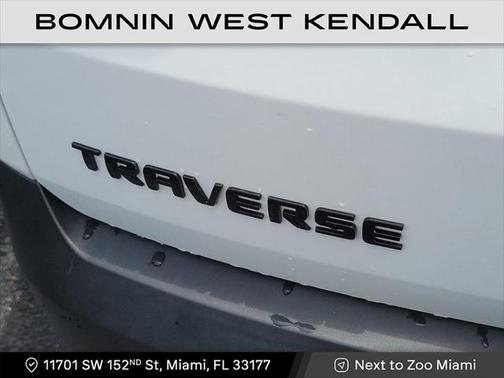 2023 Chevrolet Traverse LT Cloth