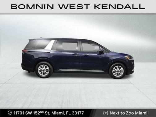 2022 Kia Carnival LXS