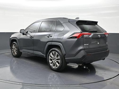 Magnetic Gray Metallic 2022 Toyota RAV4 XLE Premium