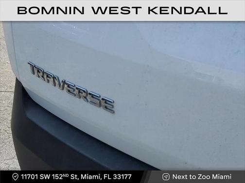 2022 Chevrolet Traverse LS