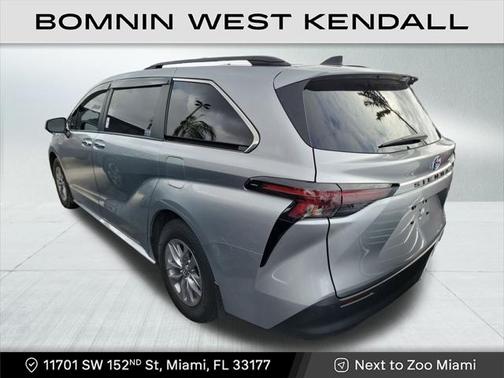 2024 Toyota Sienna XLE 8 Passenger