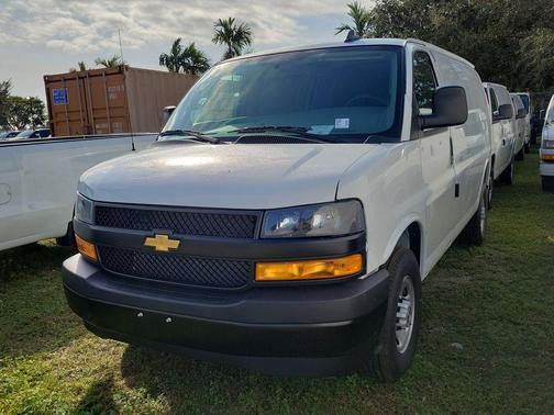 2025 Chevrolet Express 2500 RWD 2500 Regular Wheelbase WT