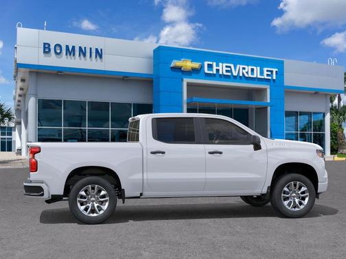Summit White 2026 Chevrolet Silverado 1500 Custom