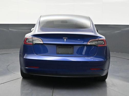 Deep Blue Metallic 2019 Tesla Model 3 Long Range