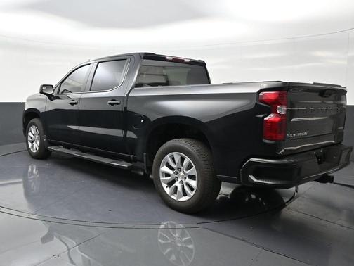 Black 2026 Chevrolet Silverado 1500 Custom