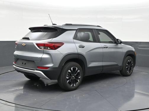 Sterling Gray Metallic 2023 Chevrolet Trailblazer LT