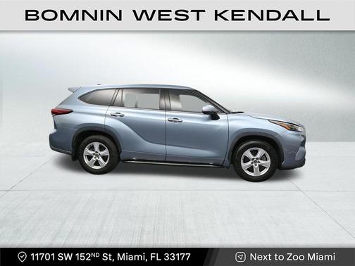 2022 Toyota Highlander LE
