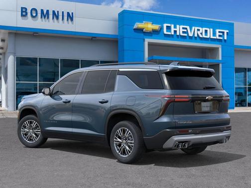 Lakeshore Blue Metallic 2026 Chevrolet Traverse LT