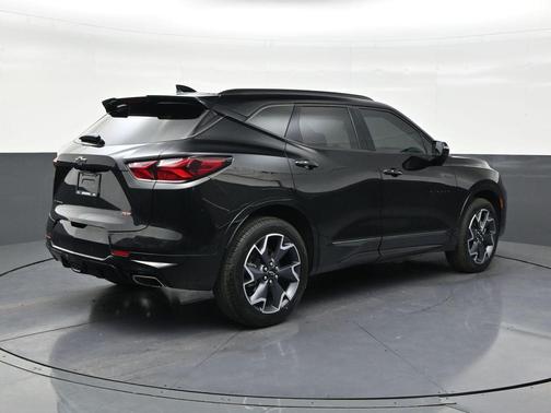 Black 2022 Chevrolet Blazer RS