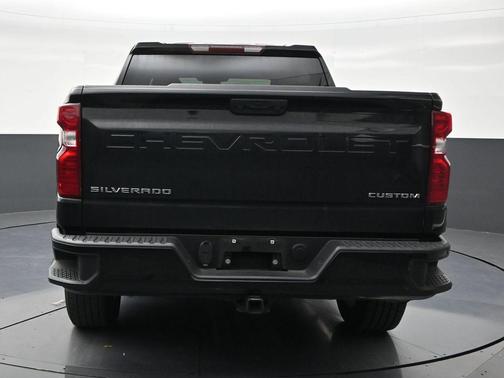 Black 2022 Chevrolet Silverado 1500 Custom