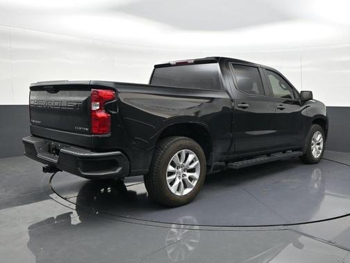 Black 2022 Chevrolet Silverado 1500 Custom