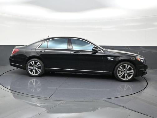 Black 2016 Mercedes-Benz S-Class 4MATIC