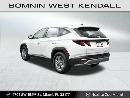 2025 Hyundai TUCSON SE