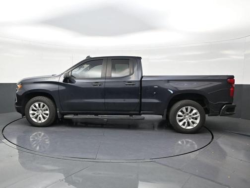 Dark Ash Metallic 2023 Chevrolet Silverado 1500 Custom