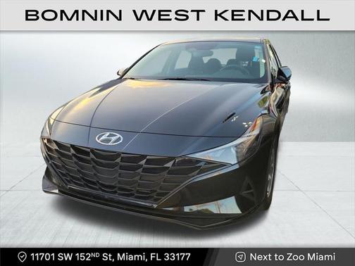 2023 Hyundai ELANTRA SE