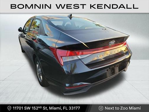 2023 Hyundai ELANTRA SE