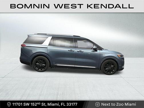 2022 Kia Carnival SX