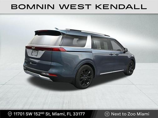 2022 Kia Carnival SX