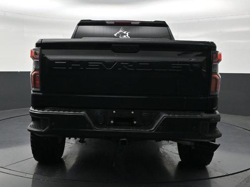 Black 2025 Chevrolet Silverado 1500 Custom