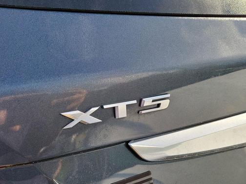 2019 Cadillac XT5 Base