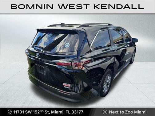 2025 Toyota Sienna XLE
