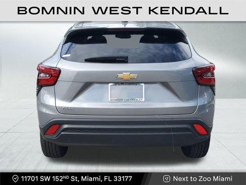 2025 Chevrolet Trax LS