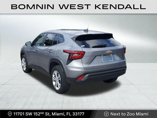 2025 Chevrolet Trax LS